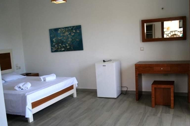 Spyridoula'S Guest House Himare Eksteriør bilde