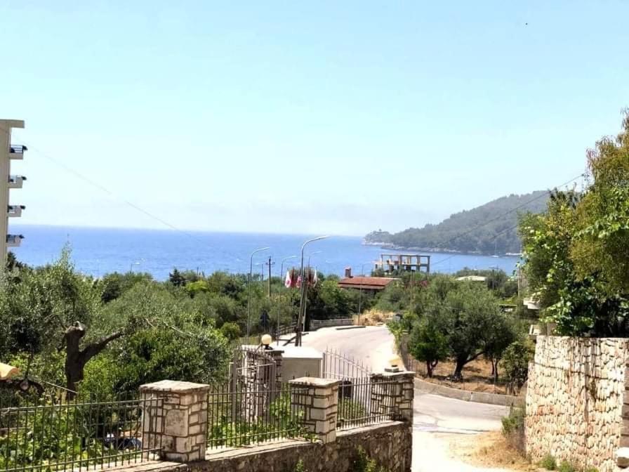 Spyridoula'S Guest House Himare Eksteriør bilde