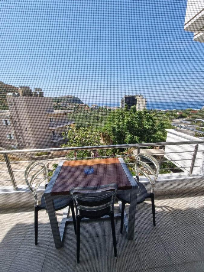 Spyridoula'S Guest House Himare Eksteriør bilde