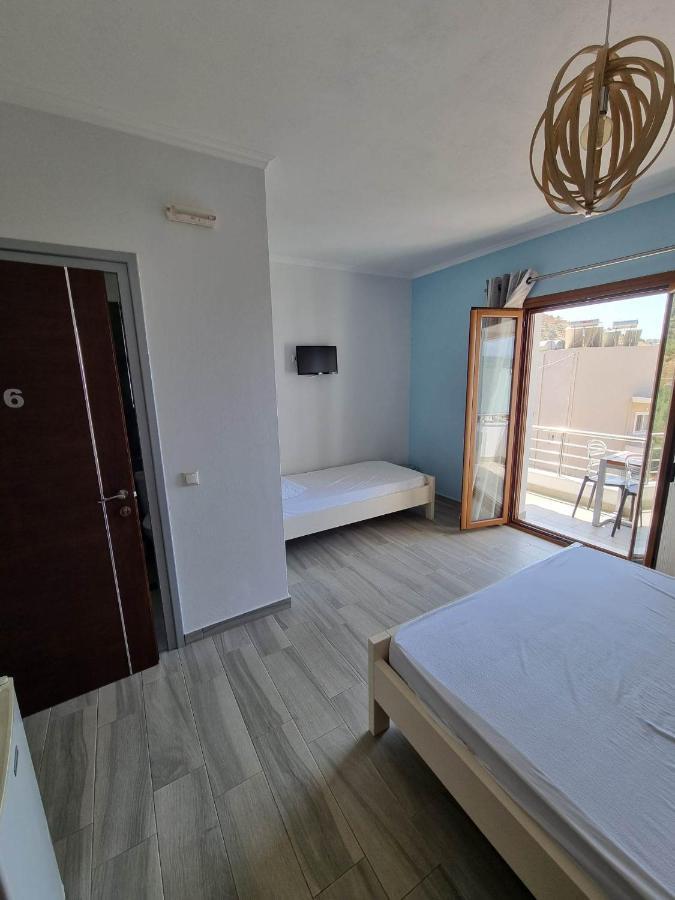 Spyridoula'S Guest House Himare Eksteriør bilde