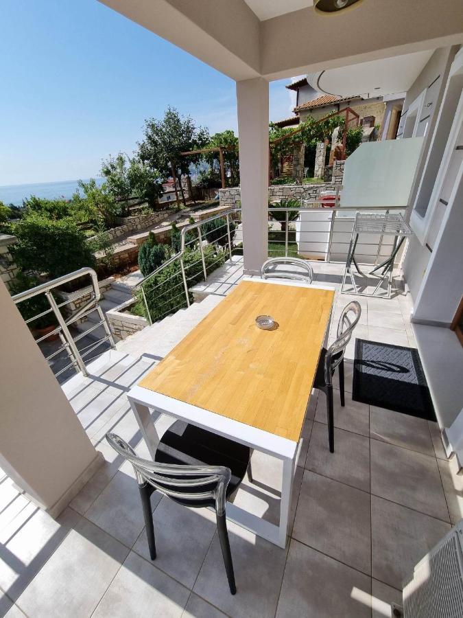 Spyridoula'S Guest House Himare Eksteriør bilde